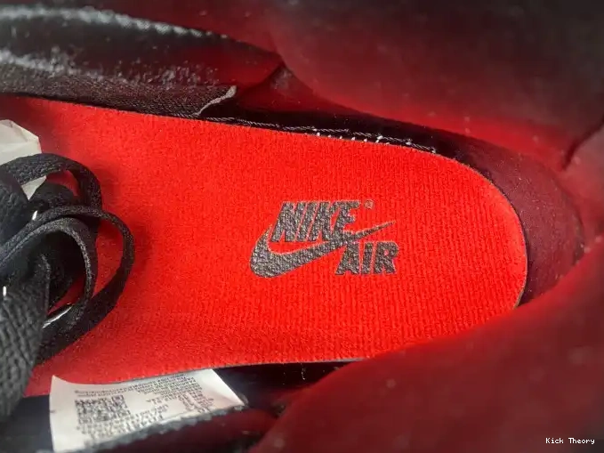 Kick Theory Air Jordan WMNS Satin FD4810-061 High OG Bred 1 0521